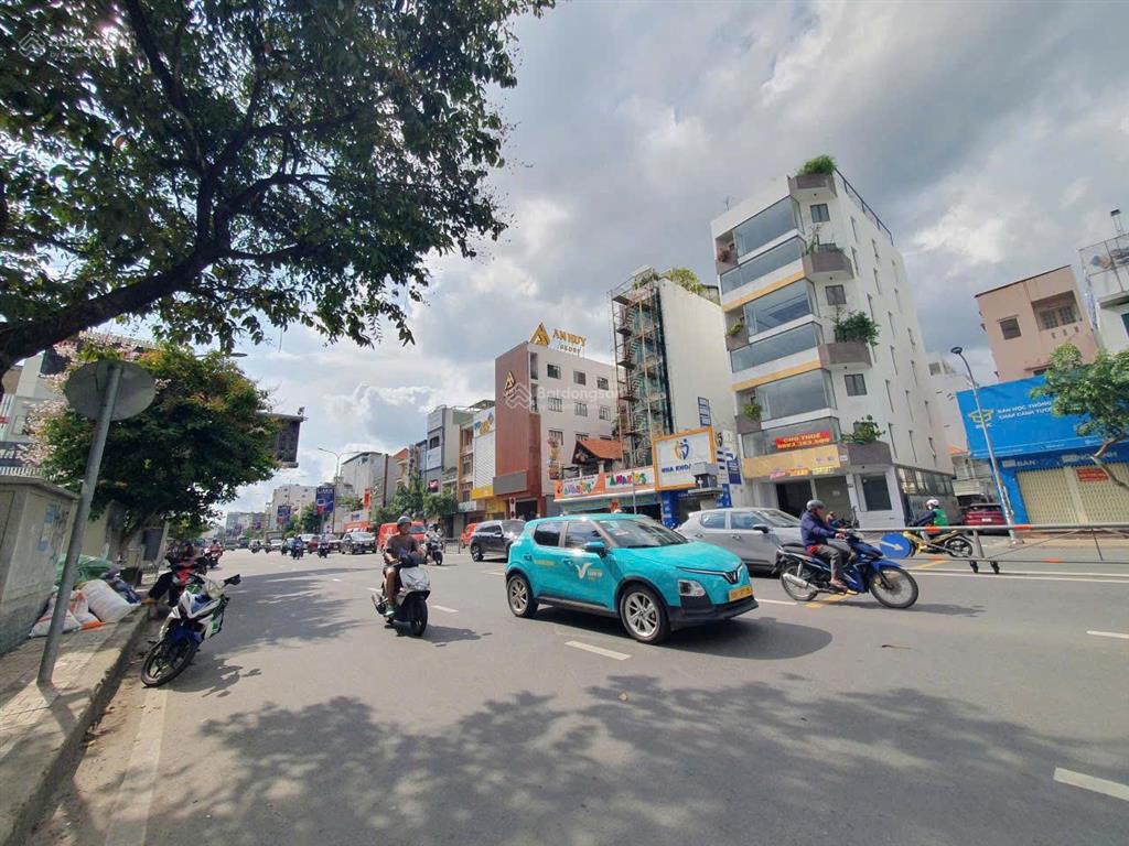 Giảm 7 tỷ! cần bán nhà nhanh mặt tiền cộng hòa. dt 7.5x34, 171m², giá tốt