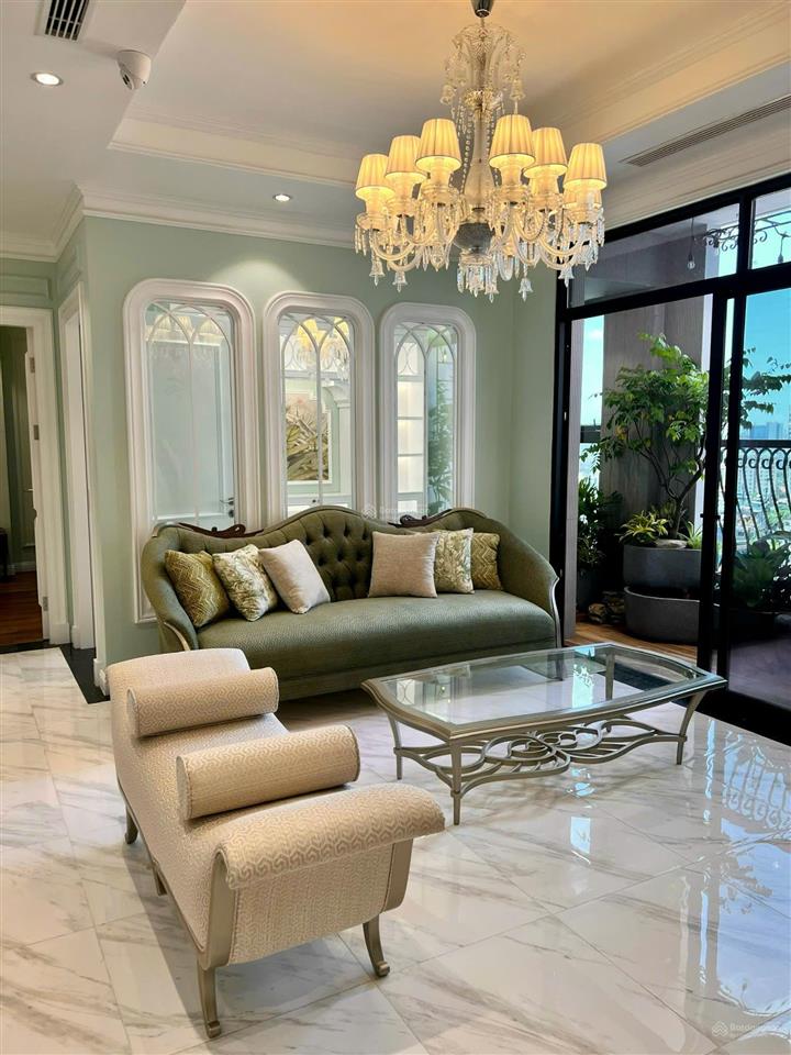 Tôi cần bán căn hộ 3pn 146m2 chung cư d le roi soleil view hồ tây, full nội thất giá 16 tỷ bao phí