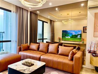 Đổi căn rộng hơn nên tôi cần bán lại căn hộ 2pn chung cư kosmo tây hồ view hồ tây có slot ô tô