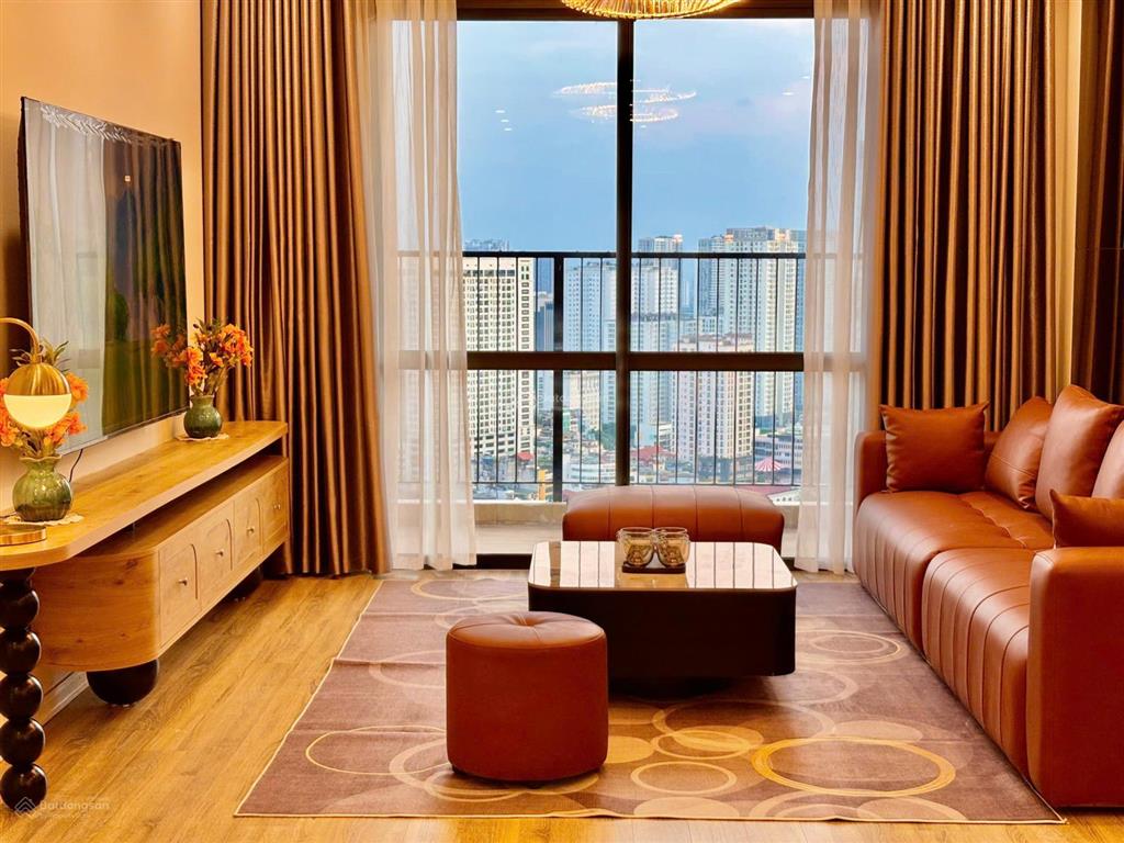 Đổi căn rộng hơn nên tôi cần bán lại căn hộ 2pn chung cư kosmo tây hồ view hồ tây có slot ô tô
