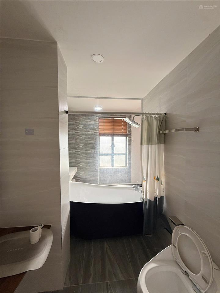 Cho thuê nhà phố zone 8  swanbay