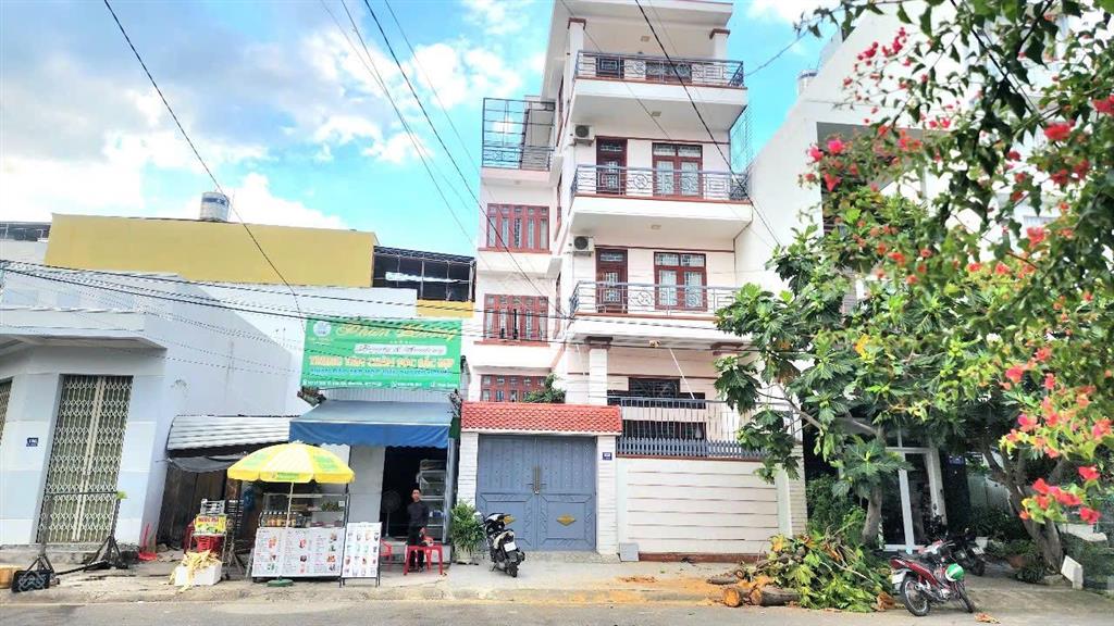 Nhà 4 tầng tđc hòn xện  160m2 ngang 8 mặt tiền lý thái tổ  16 tỷ 800