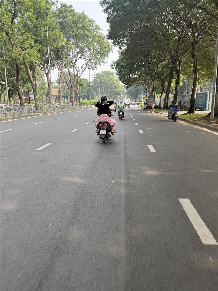 Đất đẹp mà lại rẻ cần tìm chủ mới mặt tiền tl769 khu dịch vụ sân bay 98m2 thổ cư 100%