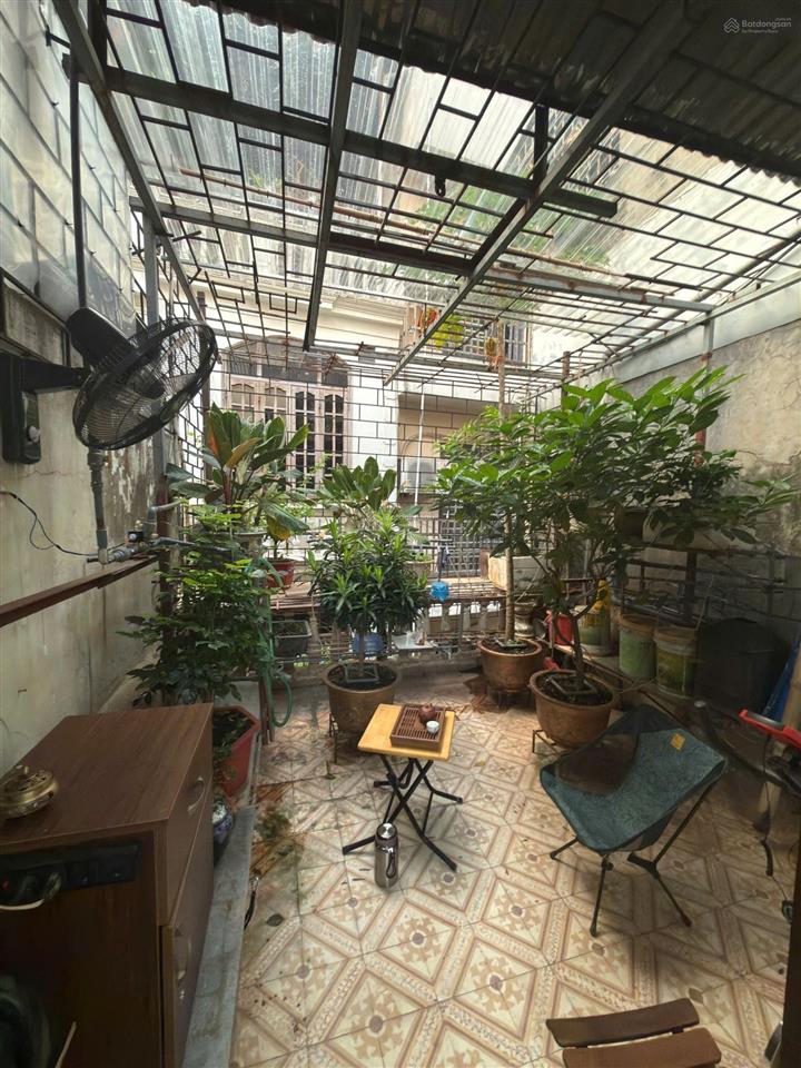 Chính chủ bán nhà nguyên căn diện tích 44,3m² sổ đỏ trên 48m² sử dụng tại phường khương trung