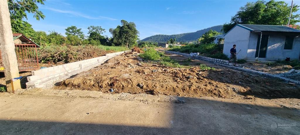 Chính chủ cần bán đất có sổ đỏ tại thôn thắng đấu, phú cát, hà nội