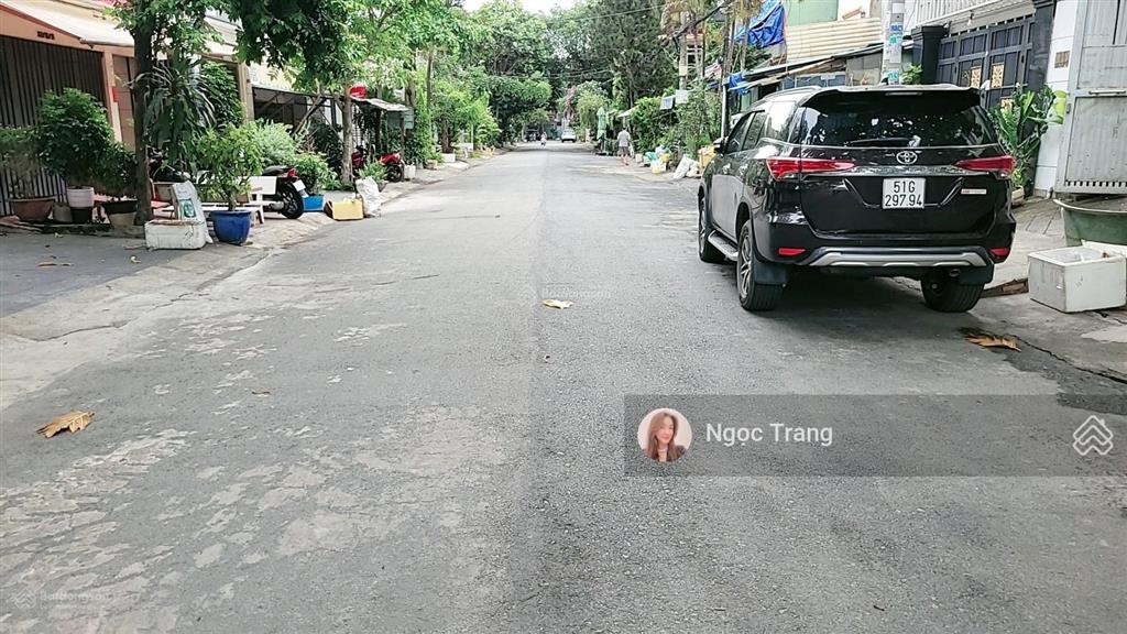 Hàng hiếm ngang bề thế 5x20m 5 tầng 116/ bình lợi cho thuê 27 triệu/th  gần kề đại học văn lang
