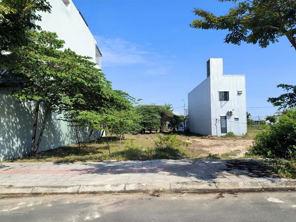 Chính chủ cô sao bán đất hói kiểng 17 khu nam hòa xuân đường 7m5, giá rẻ 4 tỷ
