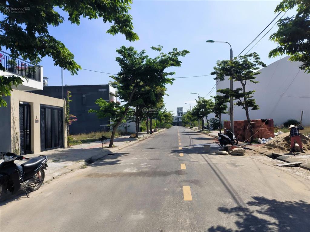 Chính chủ cô sao bán đất hói kiểng 17 khu nam hòa xuân đường 7m5, giá rẻ 4 tỷ