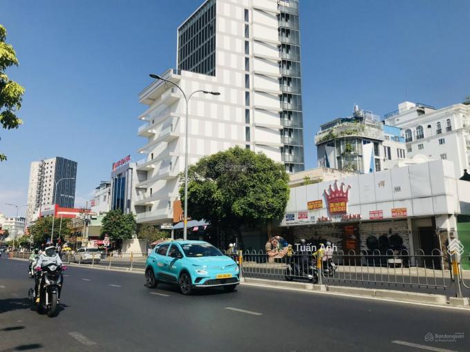 Bán góc 2mt phan đăng lưu, bình thạnh dt 16x42m cn 651.9m2 hđt 200tr, giá tốt 190 tỷ ctxd cao tầng