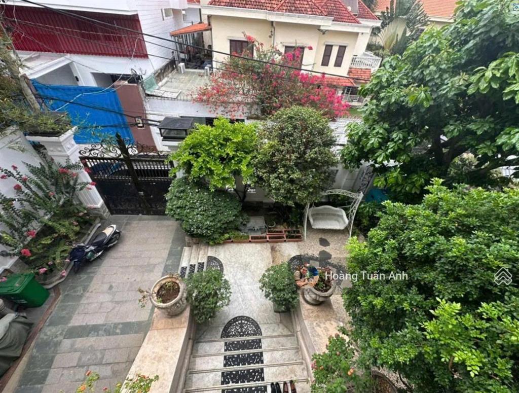 Chỉ 55 tỷ  bán gấp biệt phủ cao cấp mt thảo điền, quận 2 (14 x 25m) hầm 3 tầng