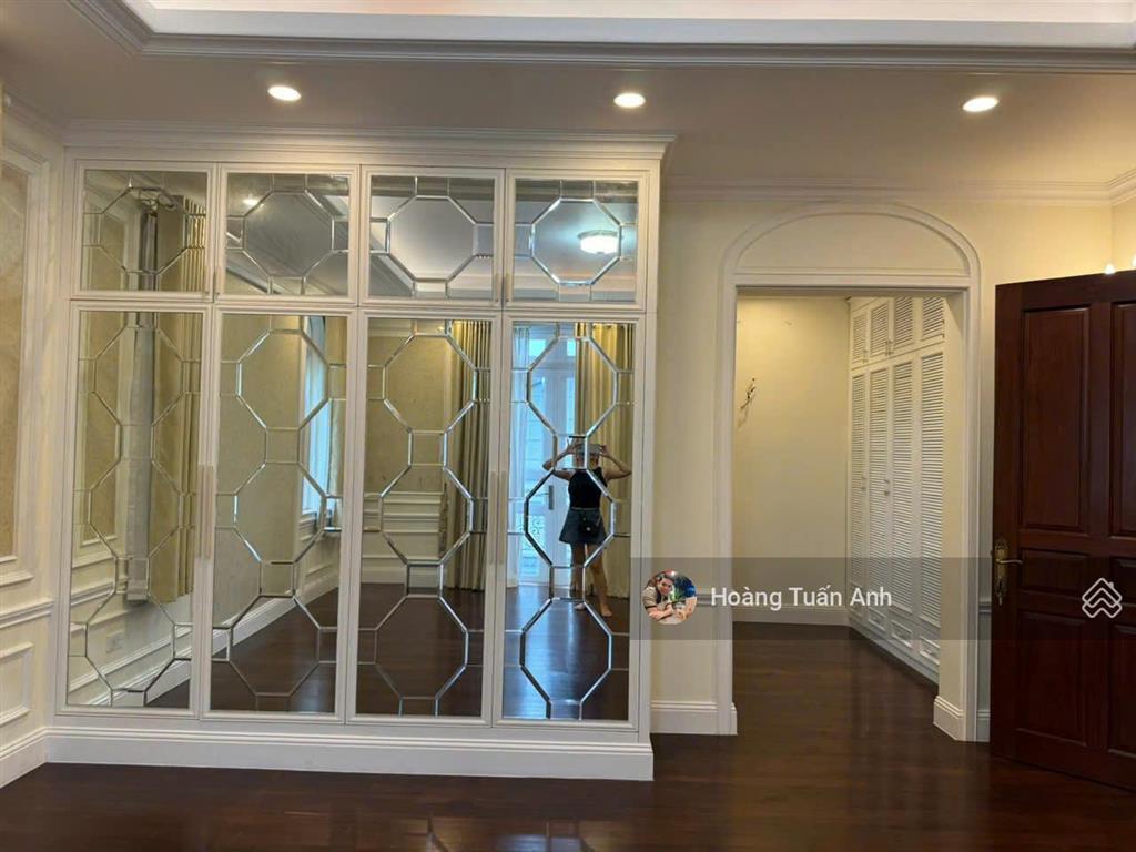 Chỉ 55 tỷ  bán gấp biệt phủ cao cấp mt thảo điền, quận 2 (14 x 25m) hầm 3 tầng