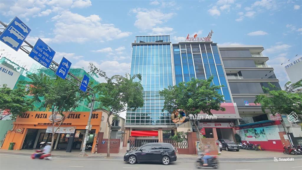 Ngộp bank ! bán tòa nhà mặt tiền trường sơntân bình dt 10x25m hầm 7t hđt 285tr/thánggía 63 tỷ