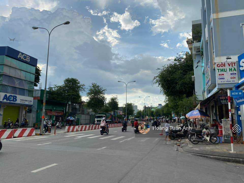 Bán 1988.8m2 đất full thổ + nhà mt lê trọng tấn, tân phú dt 30x60m hđt 350tr/tháng, gía tốt 135 tỷ