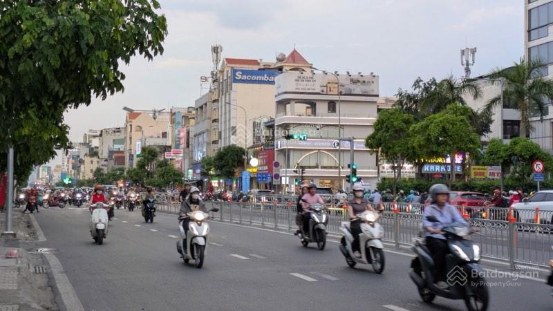 Vị trí đẹp! building 2mt cộng hòa, tân bình dt 8x30m hầm 8 tầng, hđt 275tr/tháng, giá tốt 60 tỷ tl