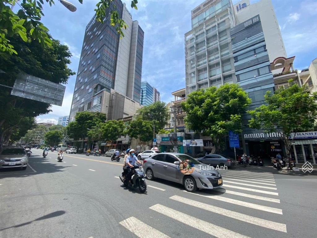 Biệt thự sang trọng 2 mt nguyễn văn thủ, đakao, q1 (15x16m) cn 190.6m2, full nội thất, giá 54 tỷ tl