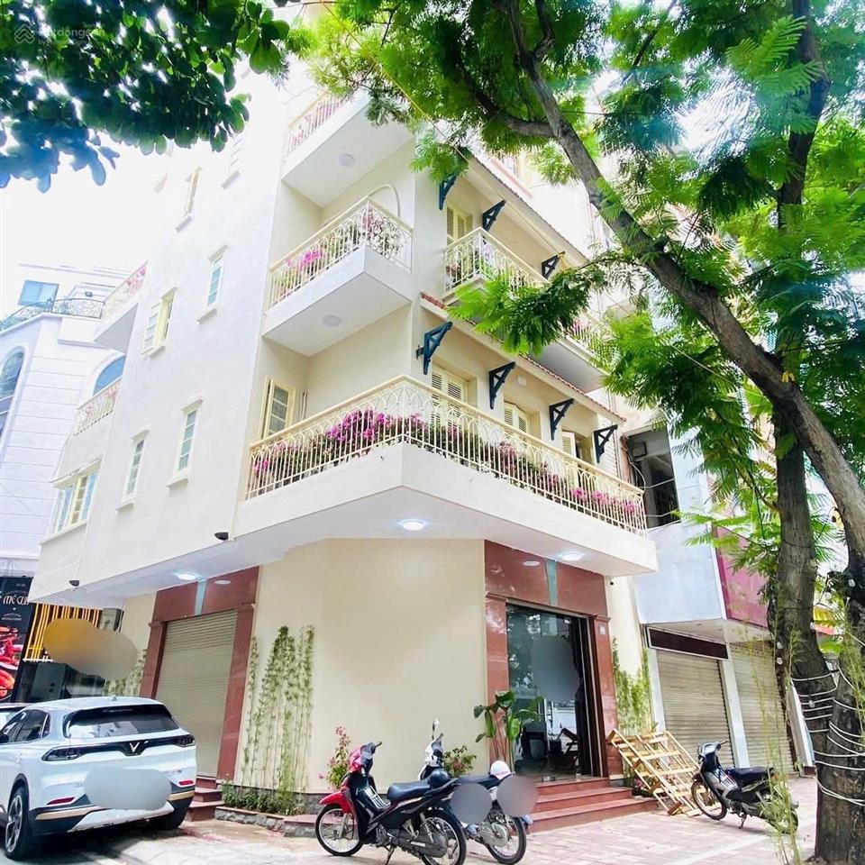 Lô góc [trần kim xuyến] 55m2/5tầng/mt 8m  25 tỷ  vỉa hè 3 ô tô tránh đỗ 24/7  1 nhà ra mặt phố