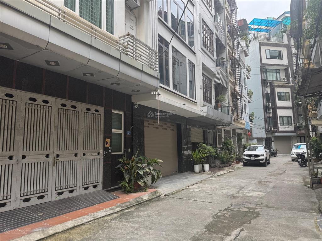 Ngọc khánh 30 tỷ  80m2/5 tầng/mt5m  phân lô ô tô tránh  thông số vàng  lõi ba đình  sổ a4