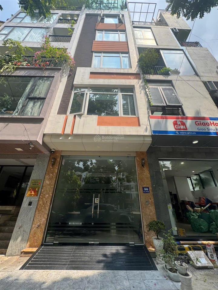 Nguyễn khánh toàn 60m2/23.9tỷ  mt5m  5 tầng  phân lô vỉa hè ô tô tránh đỗ 24/7  sổ a4