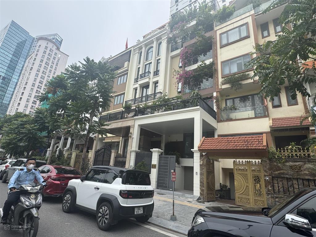 Đốc ngữ  80m2/35,5 tỷ  7 tầng thang máy  2 xe 16 chỗ tránh nhau  2 thoáng phân lô đẹp cực phẩm