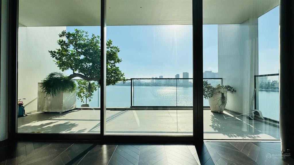 220m2  225 tỷ  biệt thự 2 mặt hồ tây  phố tô ngọc vân  hàng limitted  vị trí đẳng cấp