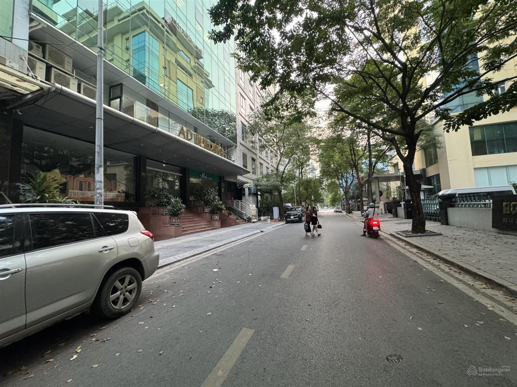 Building 150m2  99 tỷ  10 tầng + hầm  mt8m  phố trần thái tông  pccc đầy đủ  dòng tiền khủng