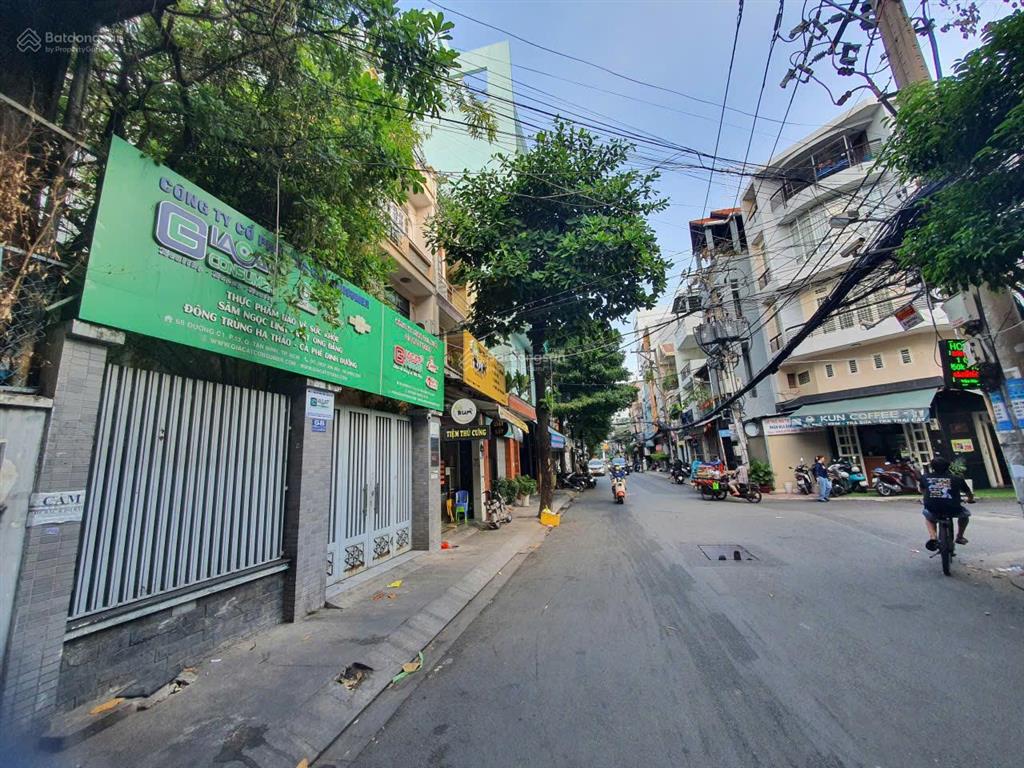 Bán nhà riêng tại 68, c1, p.13, q.tân bình, tp.hcm, giá cực chất 38 tỷ, 241.1m²
