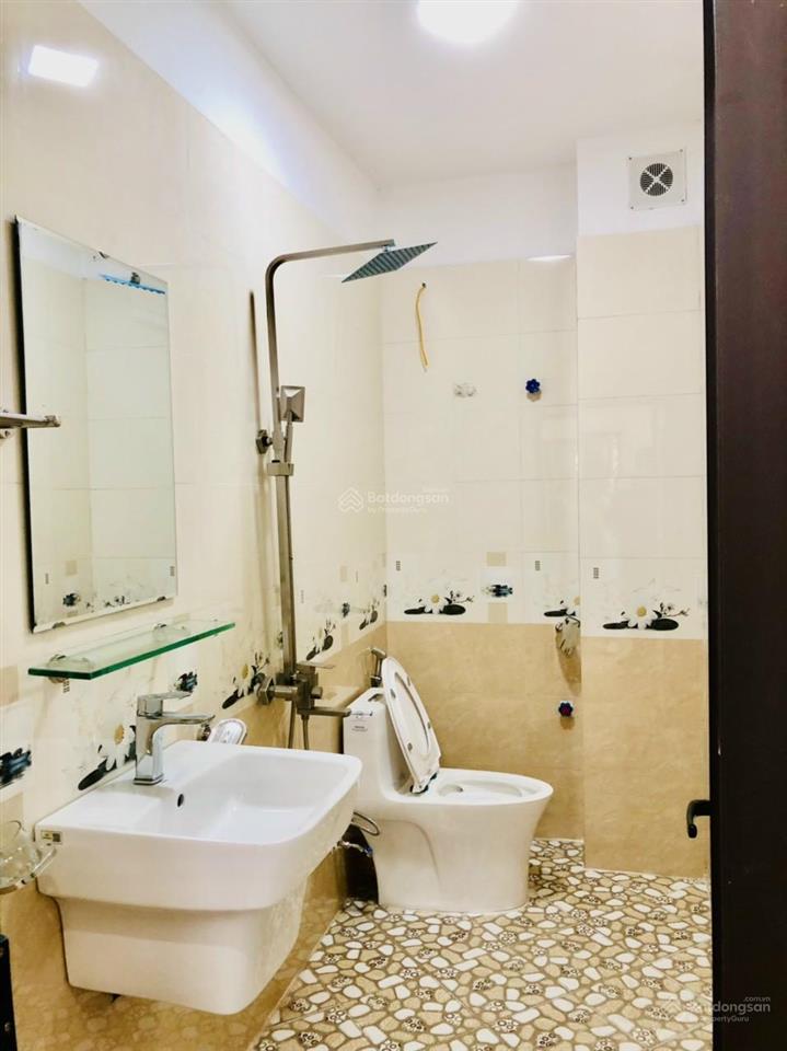 Bán nhà 5 tầng mặt phố chợ ngô sỹ liên, văn miếu quốc tử giám, 16,8 tỷ, 65m2, nhiều tiện ích