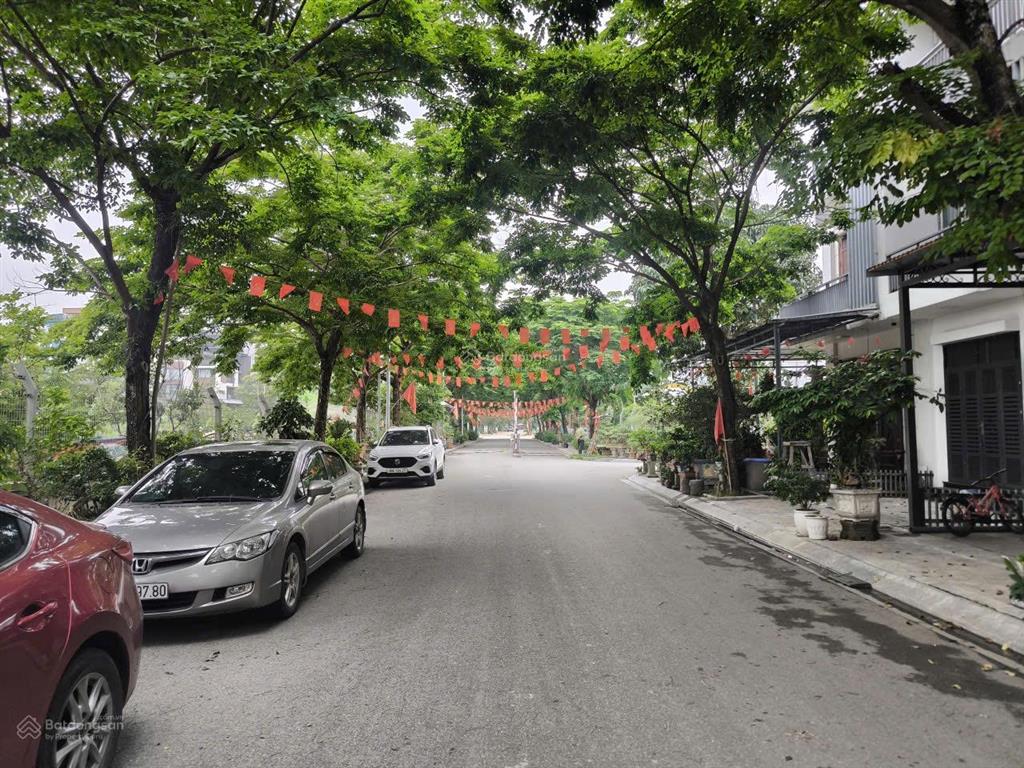 Biệt thự lk bộ công an bắc từ liêm, tổng dt 350m2, 21,5 tỷ full nội thất, đường ô tô rộng0962 113 ***