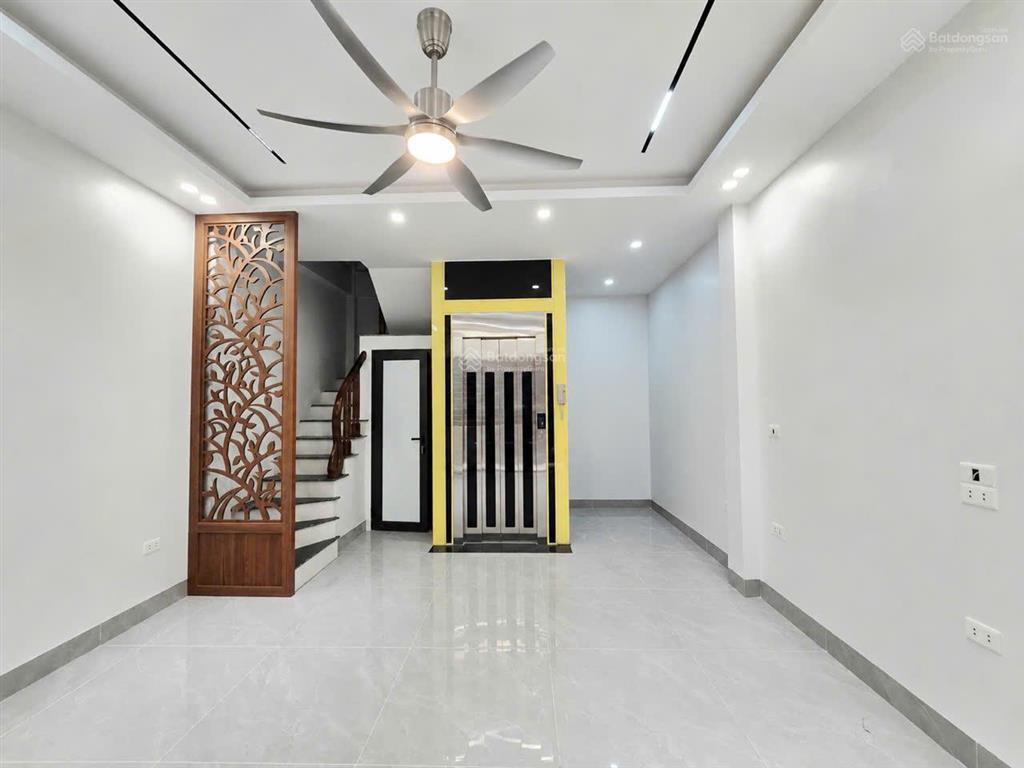 Hàm nghi lô góc liền kề thang máy 42m², 13,3 tỷ full nội thất mỹ đình 0768 693 ***
