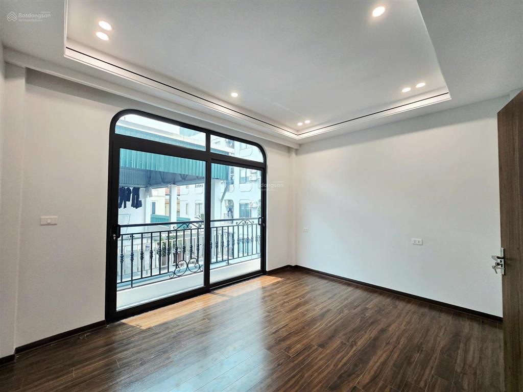 Hàm nghi lô góc liền kề thang máy 42m², 13,3 tỷ full nội thất mỹ đình 0768 693 ***