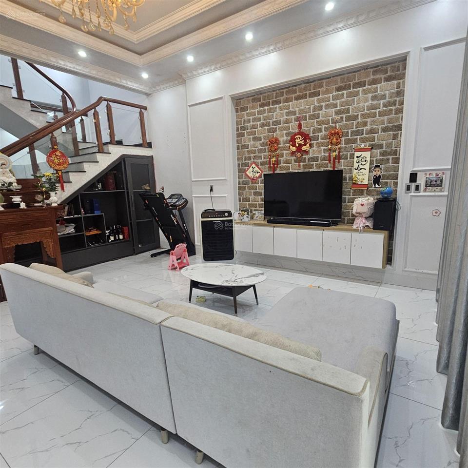Bán nhà riêng tại số 15, số 6, tiến thành, 3,8 tỷ, 120m2, 5 tầng có thể kd khách sạn