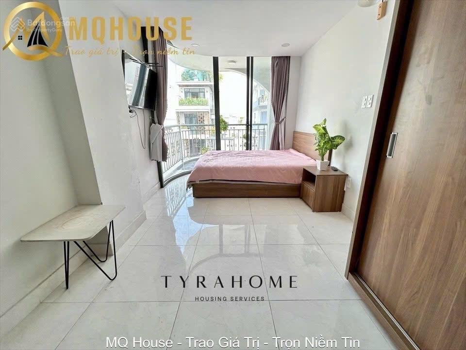 Toà nhà hầm xe, thang máy, bảo vệ, full nội thất, bancony, mặt tiền tại nguyễn văn đậu