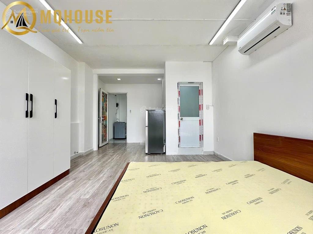 Cho thuê phòng studio full nội thất, ban công gần công viên gia định