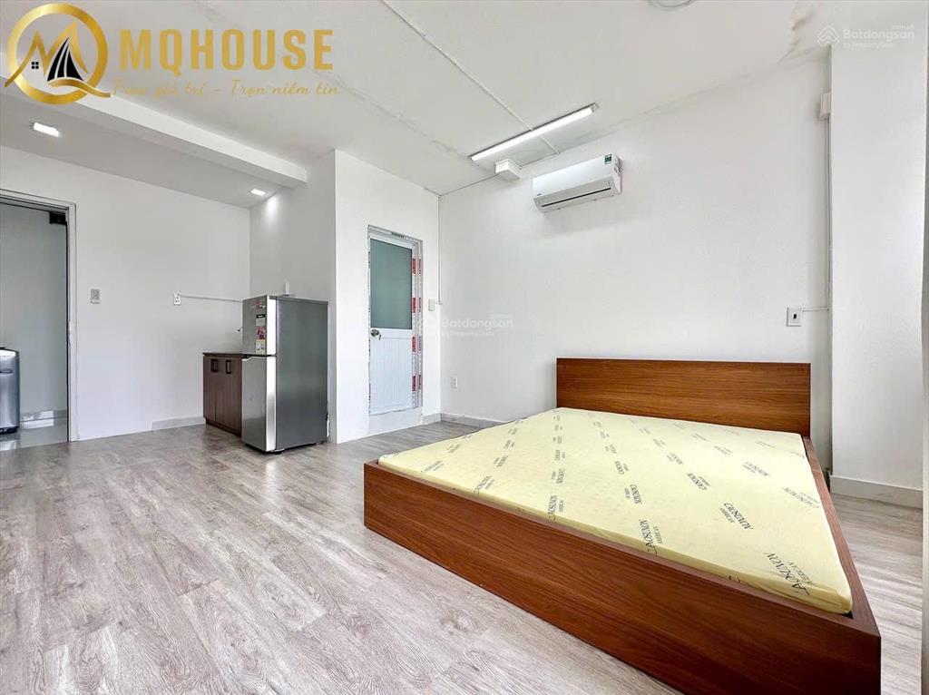 Cho thuê phòng studio full nội thất, ban công gần công viên gia định