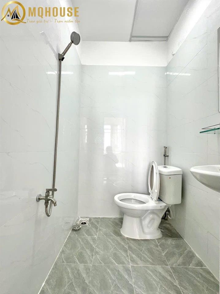 Cho thuê phòng studio full nội thất, ban công gần công viên gia định