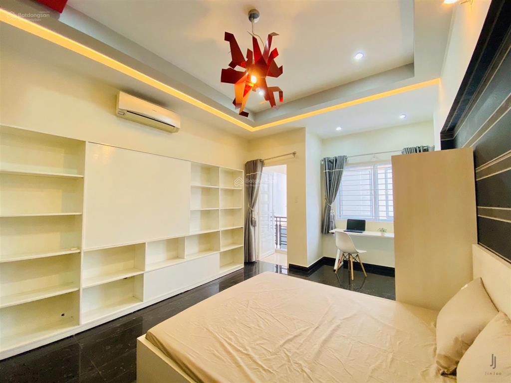 Căn hộ studio ban công, full nội thất, thang máy gần chợ cây quéo