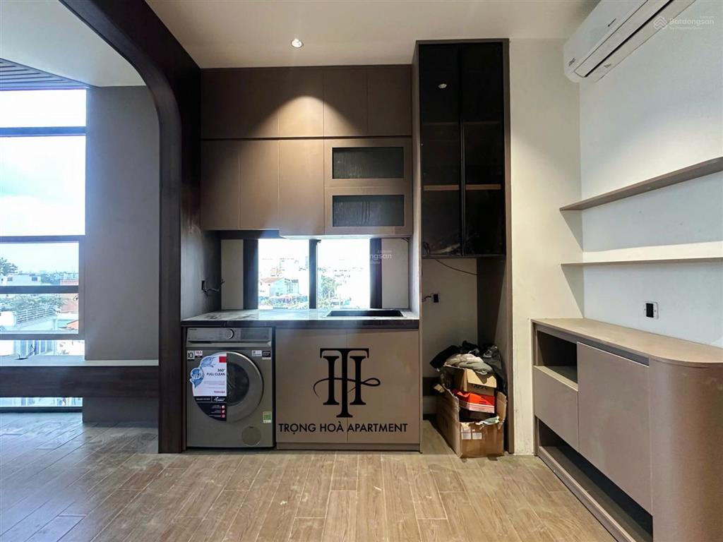 Căn hộ full nội thất sang trọng, thang máy, hầm xe, đầy đủ tiện nghi tại bình thạnh