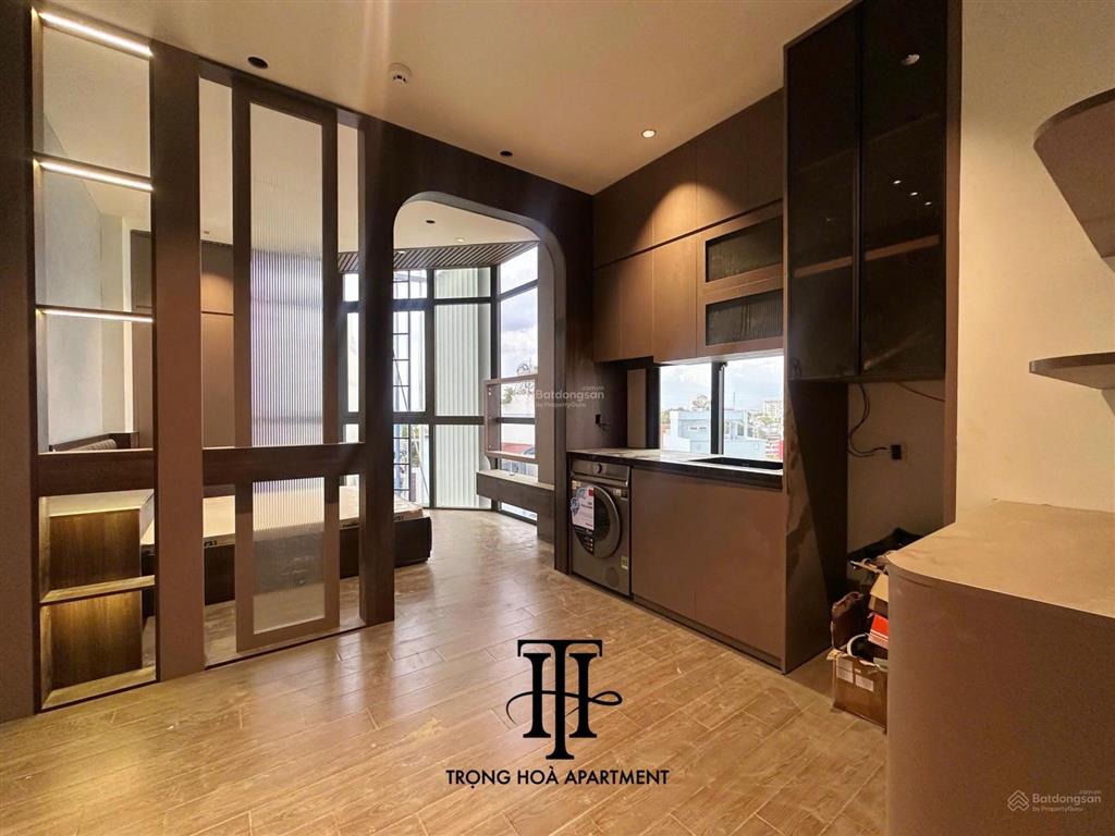 Căn hộ full nội thất sang trọng, thang máy, hầm xe, đầy đủ tiện nghi tại bình thạnh