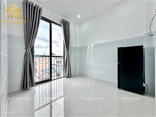 Nhà mới, miễn phí 1 tháng tiền nhà, thang máy mới, ban công thoáng mát tại bình thạnh