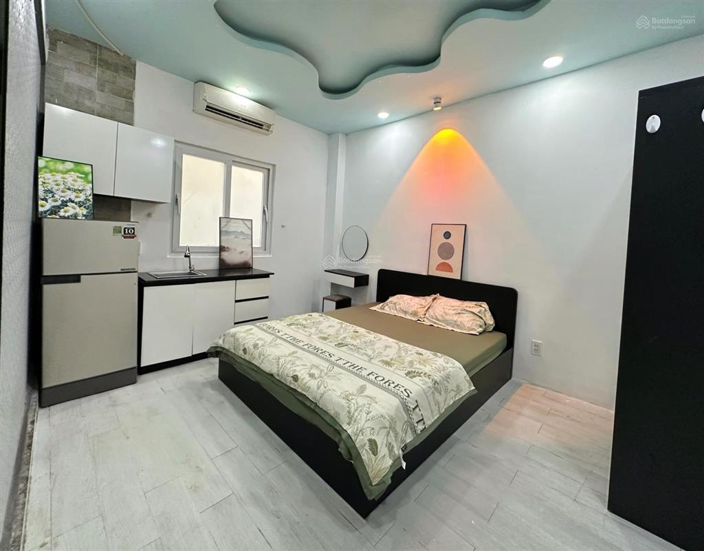 Hệ thống phòng hầm xe rộng  thang máy  full nội thất tại phan xích long  phú nhuận