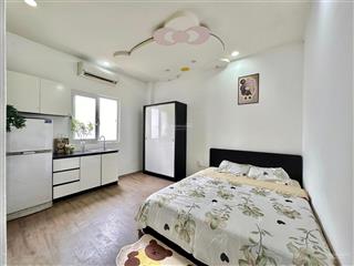 Hệ thống phòng hầm xe rộng  thang máy  full nội thất tại phan xích long  phú nhuận