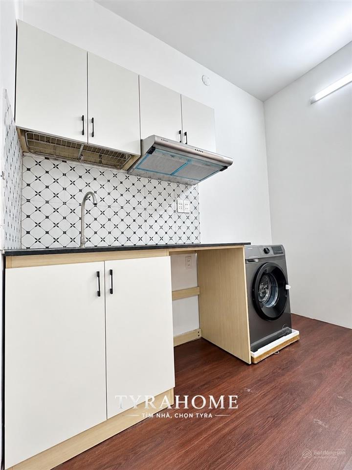 Căn hộ 1 phòng ngủ  ban công  full nội thất  đầy đủ tiện nghi tại phú nhuận