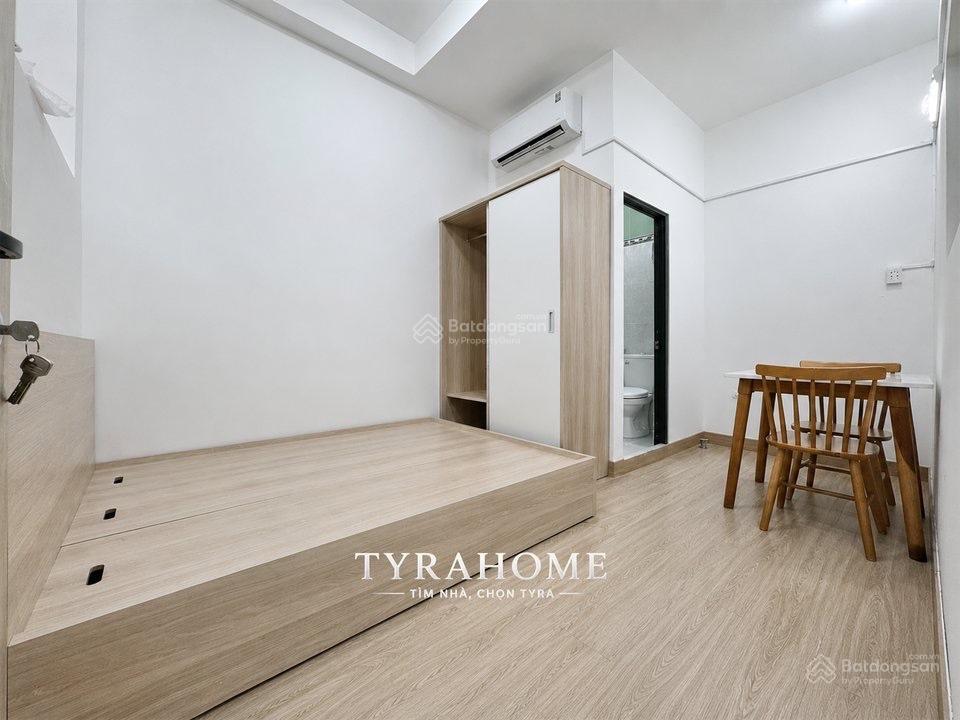 Cho thuê chdv 2pn  2wc  full nội thất ban công tại đường nguyễn văn đậu  bình thạnh
