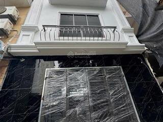 Nhà đẹp giá quất long biên, sổ đỏ chính chủ, giá rẻ chờ thời