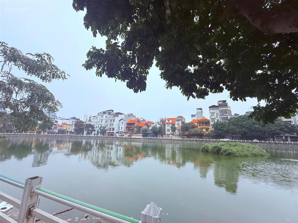 Đất nở hậu  lô góc thoáng  cách hồ bồ đề 100m