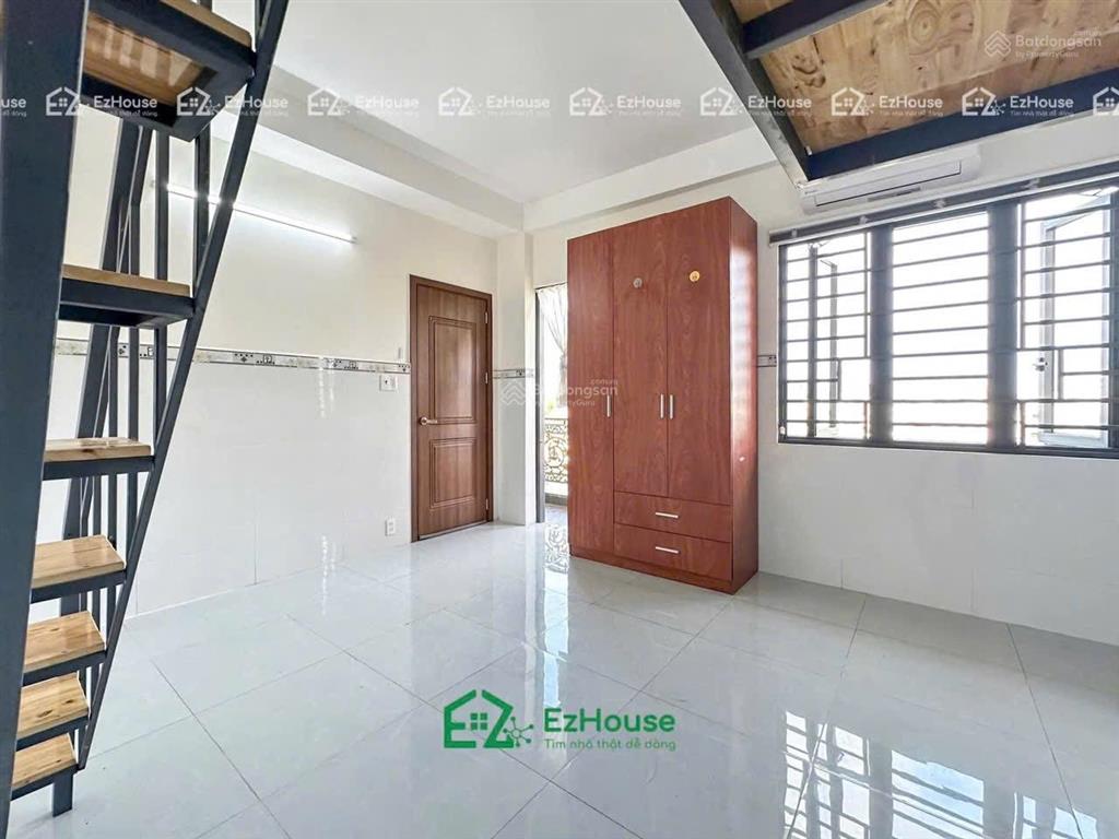Duplex có ban công  thang máy  bảo vệ gần ngã tư bốn xã  đầm sen  đh văn hiến  đh hồng bàng