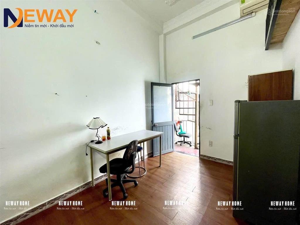 Duplex đầy đủ nội thất có ban công không tính phí xe gần đại học văn hiến  tân bình gần trung tâm
