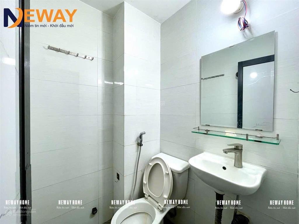Duplex đầy đủ nội thất có ban công không tính phí xe gần đại học văn hiến  tân bình gần trung tâm