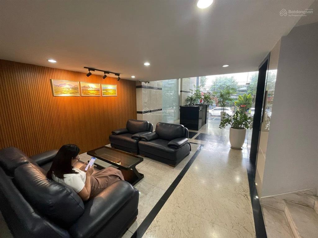 Bán nhà mặt tiền đường độc lập (dt 8m x 20m) 2 tầng  hđt 50 tr/th. giá bán 27 tỷ