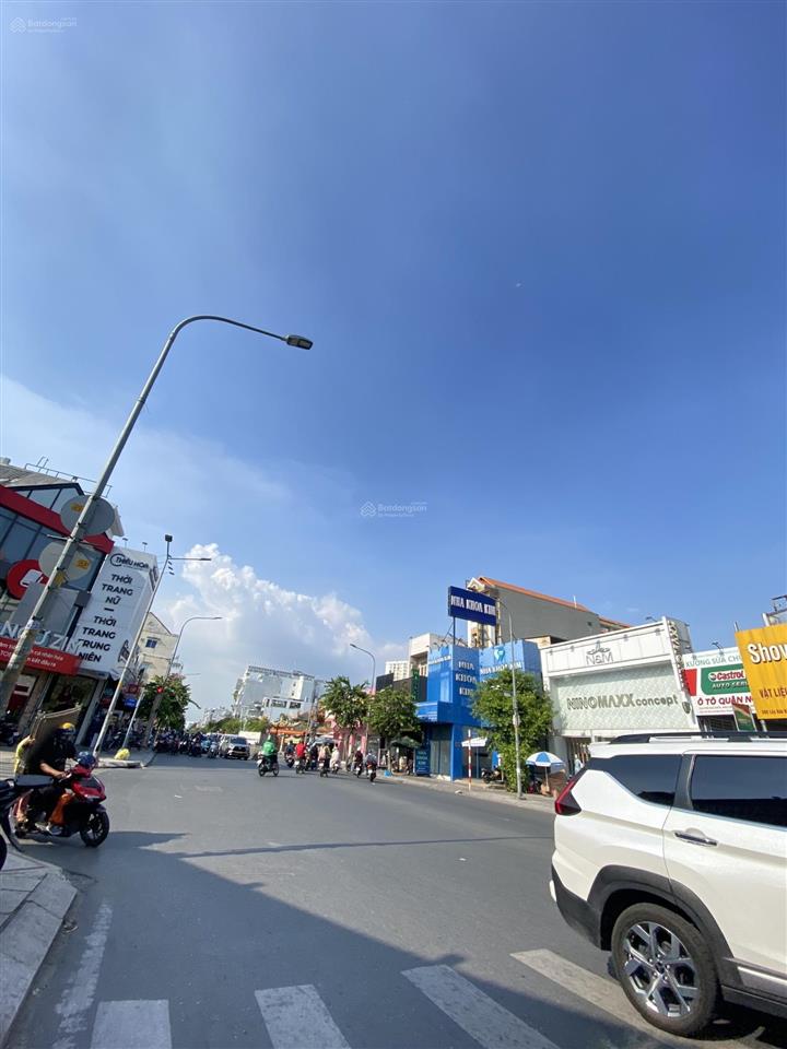 Bán building 7 tầng mặt tiền đường lũy bán bích (dt 13,1 x 30m) hđt 265 tr/th. giá 79 tỷ